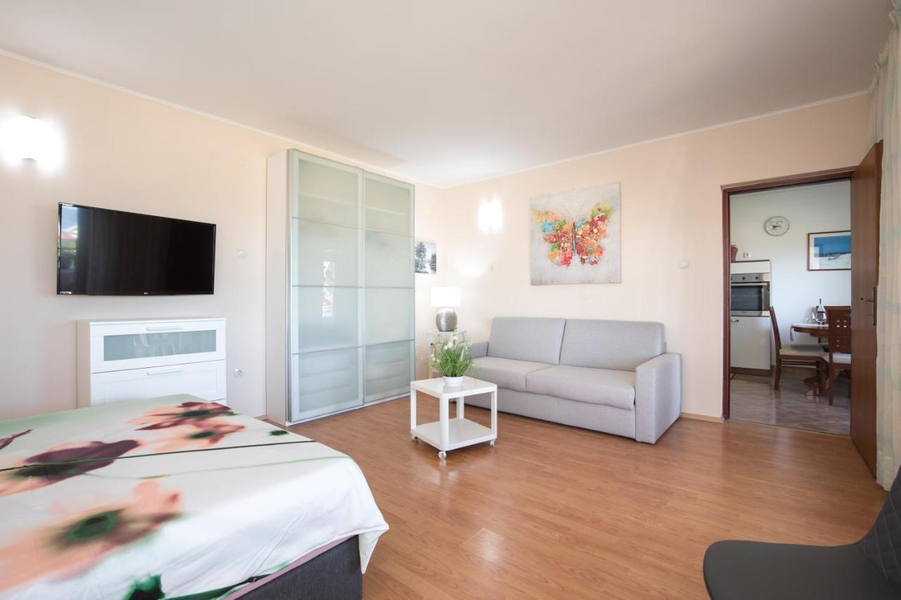 Apartmani Paradiso Крк Екстер'єр фото