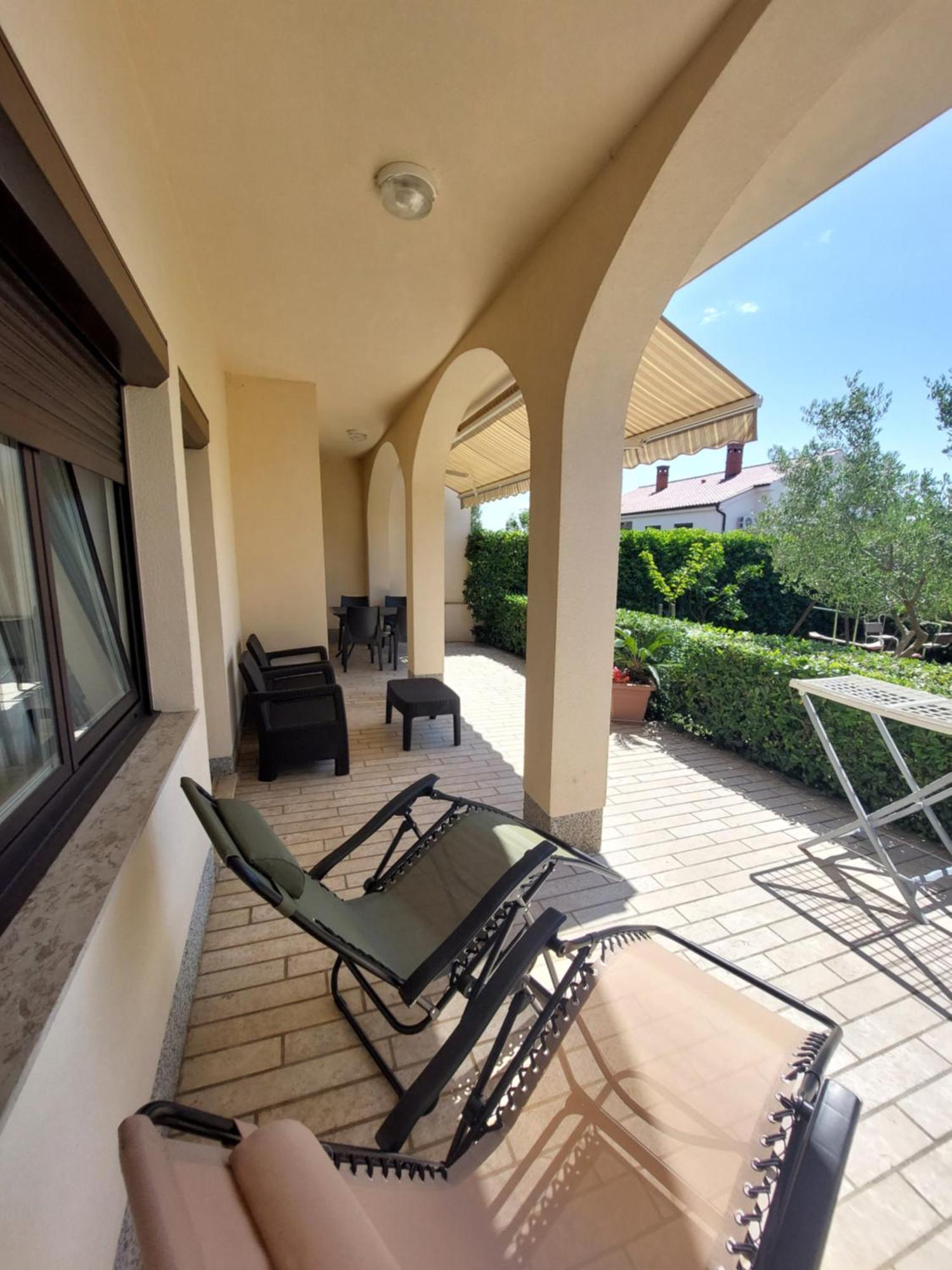 Apartmani Paradiso Крк Екстер'єр фото