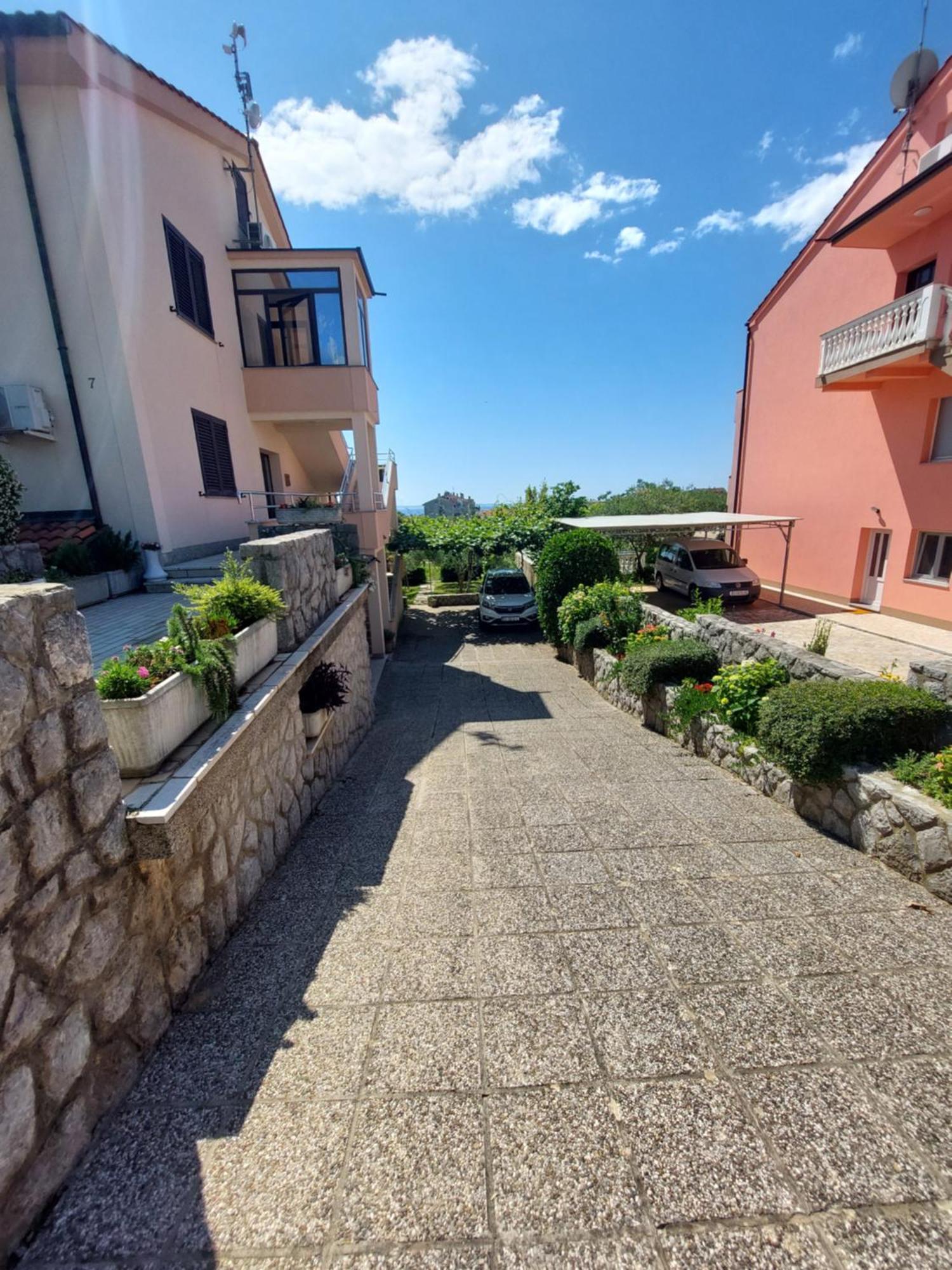 Apartmani Paradiso Крк Екстер'єр фото